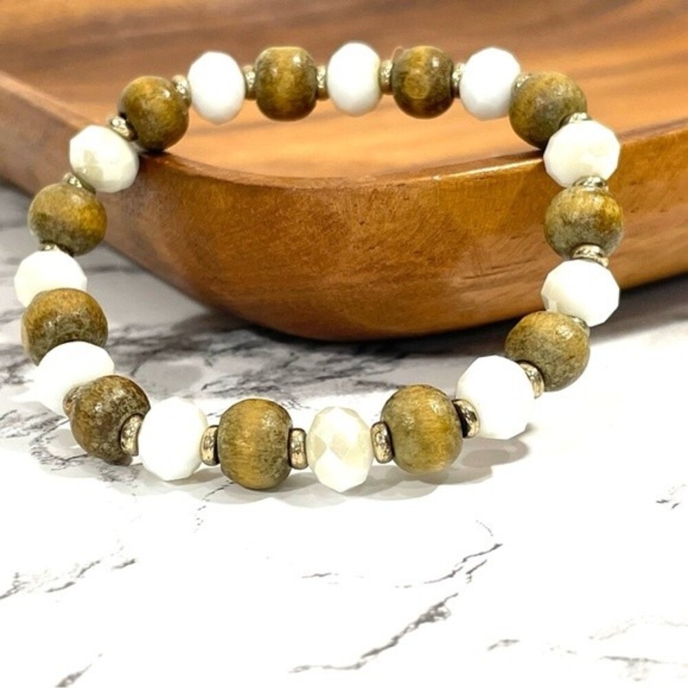 Wood & White Cut Glass Faceted Beaded Stretch Bracelet